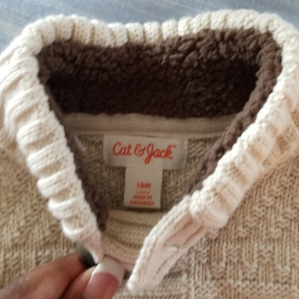 Sweater - Picture 2 of 3